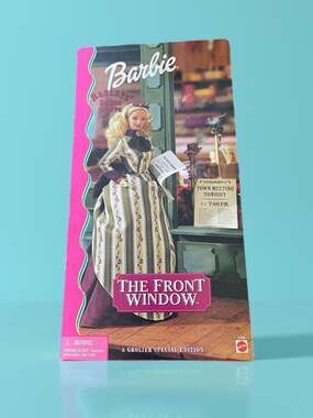 Barbie The Front Window Doll A Grolier Special Edition 2000 Mattel #27968 NRFB